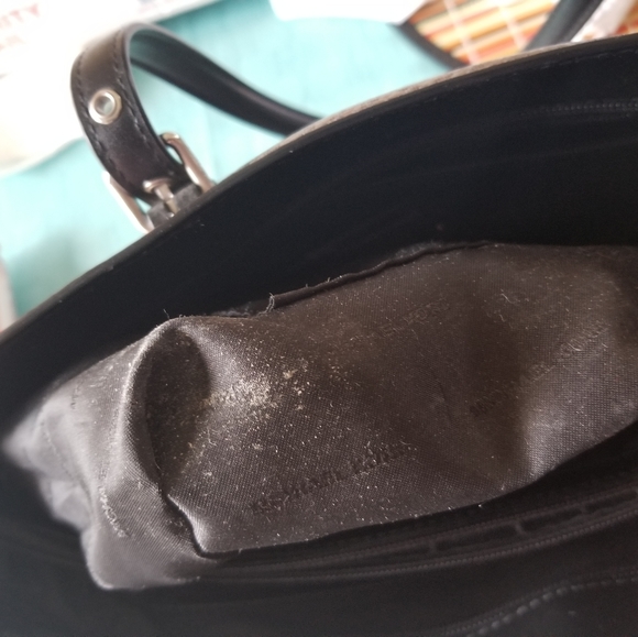 None - Picture 2 of 7